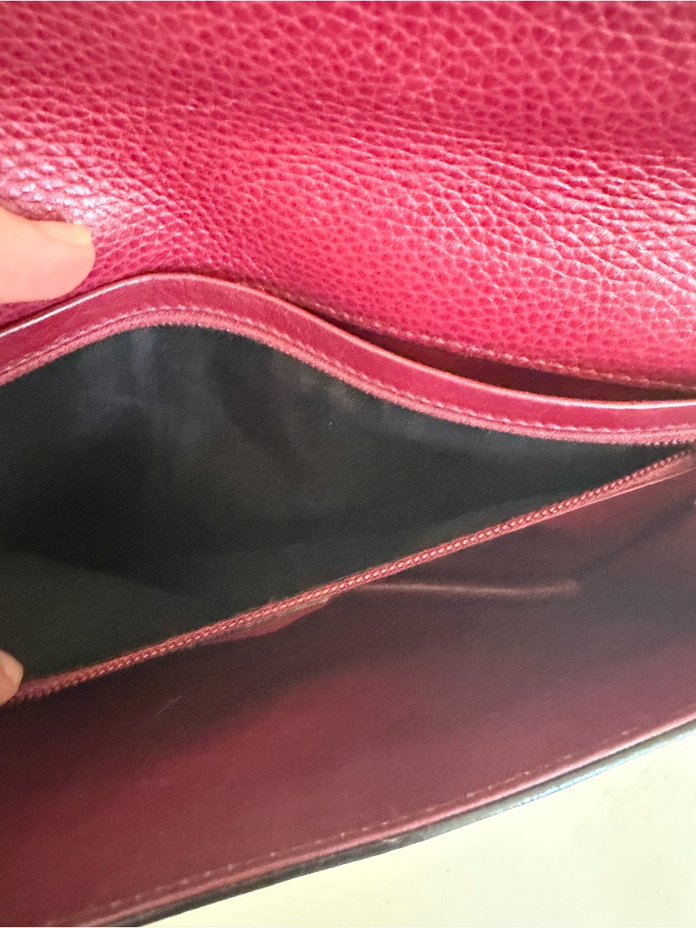 Celine Wine Red Pebbled Leather Envelope Clutch Purse Gold Hardware - Picture 17 of 17